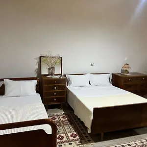 Pensjonat Tourists, Gjirokastra